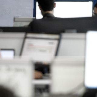 Profesionistas de Jalisco, a media tabla en sueldos