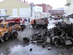 Los equipos de bomberos lucharon durante más de seis horas en controlar las llamas, pero esta mañana el incendio volvió a reavivarse. EFE/Ministerio de Emergencia