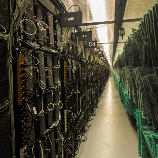 Así opera una "granja" de bitcoins