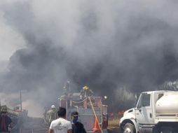 En el incendio trabajan elementos de Protección Civil del municipio. ESPECIAL