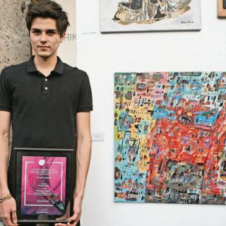 Con pintura joven en las venas