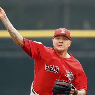 Velázquez se mantiene intratable