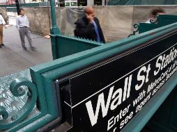 EU reportó este miércoles un aumento de sus reservas de crudo y eso hizo caer los precios del barril y las acciones de las empresas del sector de energía. AP / ARCHIVO