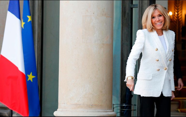 El gabinete de la mujer del presidente, Emmanuel Macron, ha interpuesto una denuncia tras ser alertado de que una cuenta falsa.  AP/ F. Mori