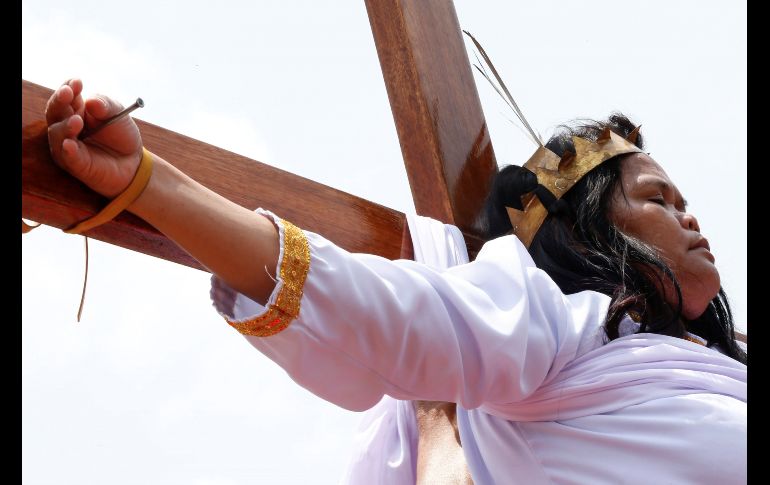 Precy Valencia se ve en el distrito de Paombong. EFE/R. Dela Pena