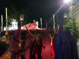 Las figuras dejaron su altar para caminar del Templo de San José hasta San Sebastián. EL INFORMADOR / G. Arenas