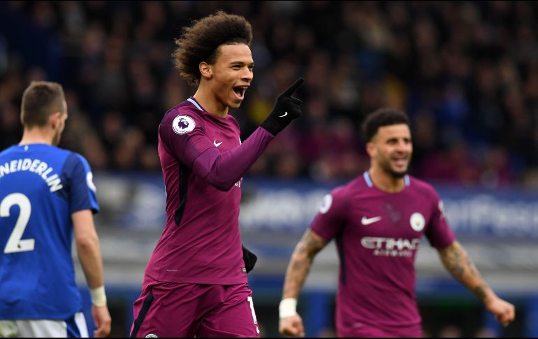 Leroy Sané, del Manchester City, celebra tras anotar el gol que abre el marcador. AFP/P. Ellis