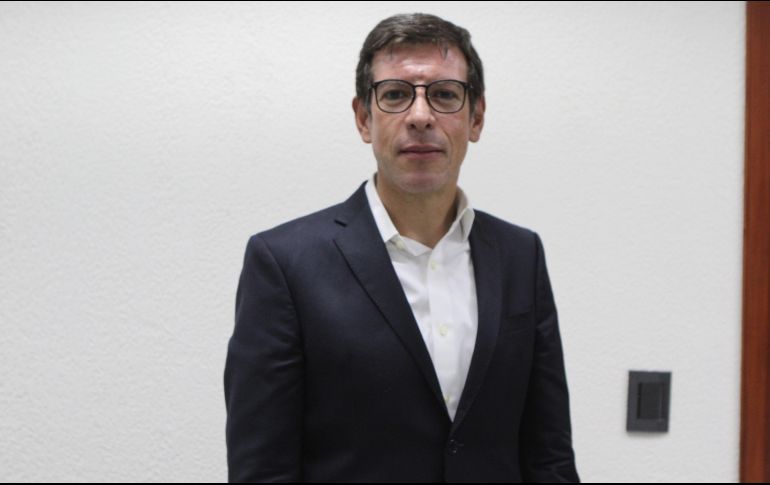 Acompañado de su esposa, el político subrayó que le da tristeza ver desánimo dentro del mismo partido en el actual proceso electoral. EL INFORMADOR/ ARCHIVO