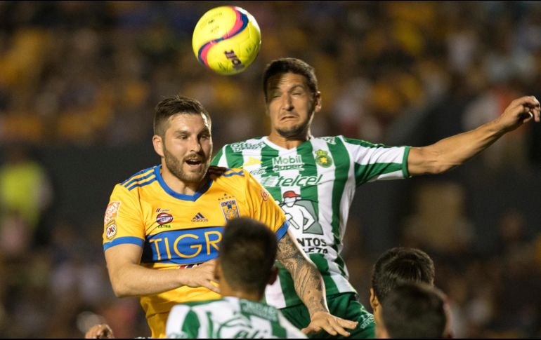 Con este resultado, los de la UANL llegaron a 25 puntos y el cuadro guanajuatense se quedó en 15. EFE / M. Sierra