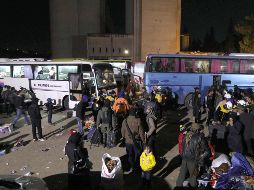Unas tres mil personas salieron en la última tanda de evacuados de las zonas de Arbín, Zamalka, Ain Tarma y el barrio damasceno de Yobar. AFP/O. Haj Kadour