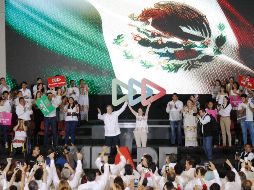 Meade se comprometió a defender los intereses de la nación con su vida. NTX / J. Pazos