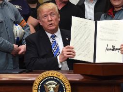 Los aranceles son en respuesta al incremento que ordenó Trump a la importación de acero y aluminio. AP / ARCHIVO
