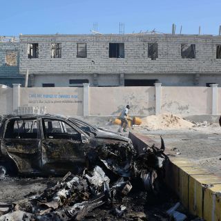 Mueren cuatro soldados en ataque con coche bomba en Somalia