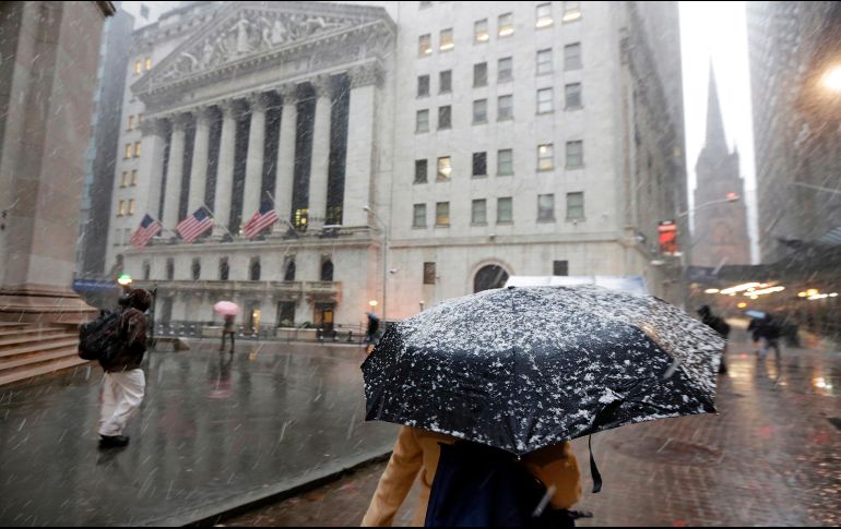 La Bolsa de Valores de Nueva York abre la semana con números rojos, en línea con el cierre del mercado asiático. AP / ARCHIVO