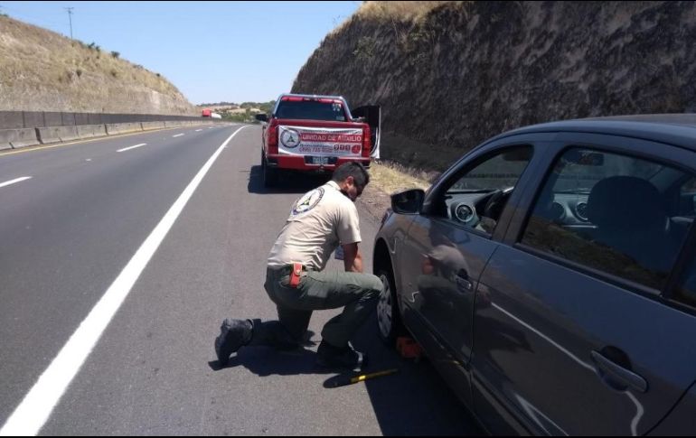 La Unidad Estatal de Protección Civil y Bomberos Jalisco reitera que es importante revisar su vehículo antes de vacacionar. TWITTER/ @PCJalisco
