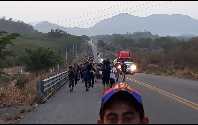 La caravana se lleva a cabo cada año en estas fechas, desde 2010, y se encuentra integrada principalmente por migrantes provenientes del Triángulo Norte de Centroamérica. TWITTER / @Dorian3scobar