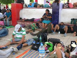 La caravana migrante actualmente se encuentra en el estado de Oaxaca; aquí se les muestra en Chiapas el pasado 26 de marzo.  EFE / I. Reviejo