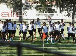 El buen ambiente reinó en la última práctica del Guadalajara antes de enfrentar esta noche al NY Red Bulls, de la MLS, en la ida de Semifinales de Concachampions. EL INFORMADOR/M. Vargas