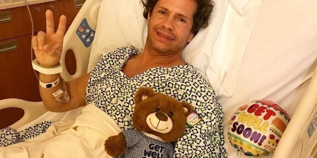 Operan de urgencia al cantante Diego Schoening