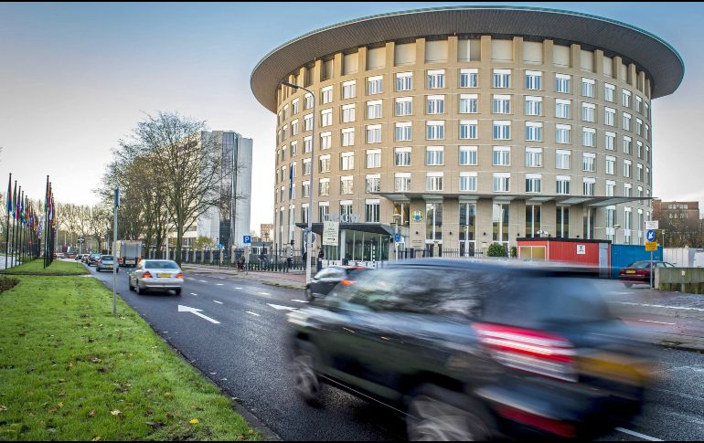 Fotografía de archivo que muestra el edificio de la Organización para la Prohibición de las Armas Químicas (OPCW, por sus siglas en inglés), en La Haya, Holanda. EFE/L. Van Lieshout