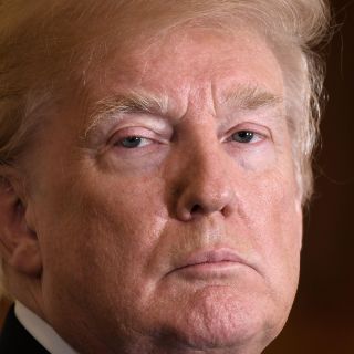 Trump alista "fuertes medidas" sobre inmigración