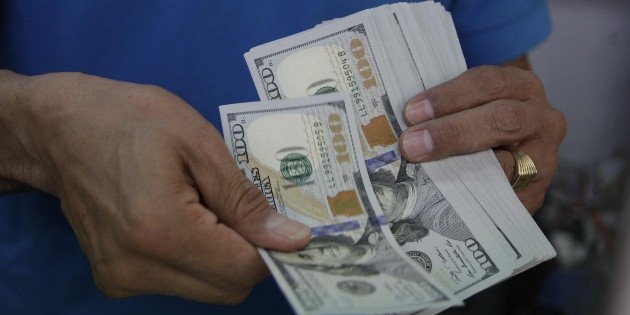 D&oacute;lar se cotiza en un precio m&aacute;ximo de 18.63 pesos en bancos