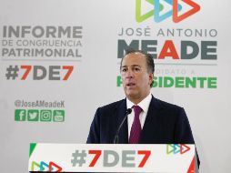 ''Yo no tengo nada que esconder'', sentenció el aspirante presidencial, quien retó a los demás candidatos a certificar la congruencia de su evolución patrimonial de la misma manera y rigor. NTX / J. Pazos