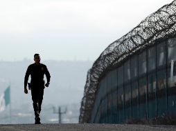 Miguel Fernández manifiesta que también hablan de más vigilancia, más aparatos para ver a los que quieran cruzar, 