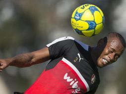 El defensor rojinegro sufre una tendinitis de los peroneos que lo incapacitará para participar en la jornada 14. MEXSPORT / C. de Marchena