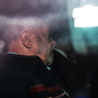 Lula se recluye en sede sindical, arropado por líderes de su partido