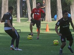 Gerardo Espinoza repite a varios canteranos que estuvieron en la victoria de la Jornada 12 contra el Santos. EL INFORMADOR/Archivo