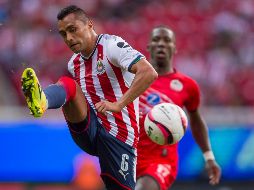 Hernández señala que a pesar del desgaste que representa, los jugadores de Chivas disfrutan disputar dos torneos. MEXSPORT/ARCHIVO