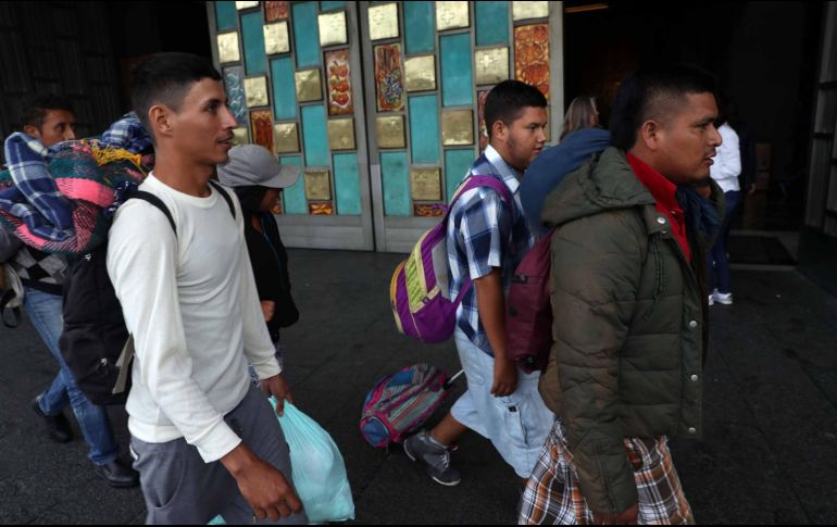 Los integrantes de la Caravana esperan reunirse este lunes con el resto de los migrantes que componen este movimiento y que se encuentran en Puebla, para dirigirse a la frontera con la Unión Americana.  SUN/ J. Reyes