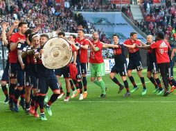La cantidad de títulos de la Bundesliga que el Bayern FC ha acumulado a lo largo de los años, así como la cantidad de veces que lo ha hecho de forma ininterrumpida son récords en Alemania. TWITTER / @FCBayernES