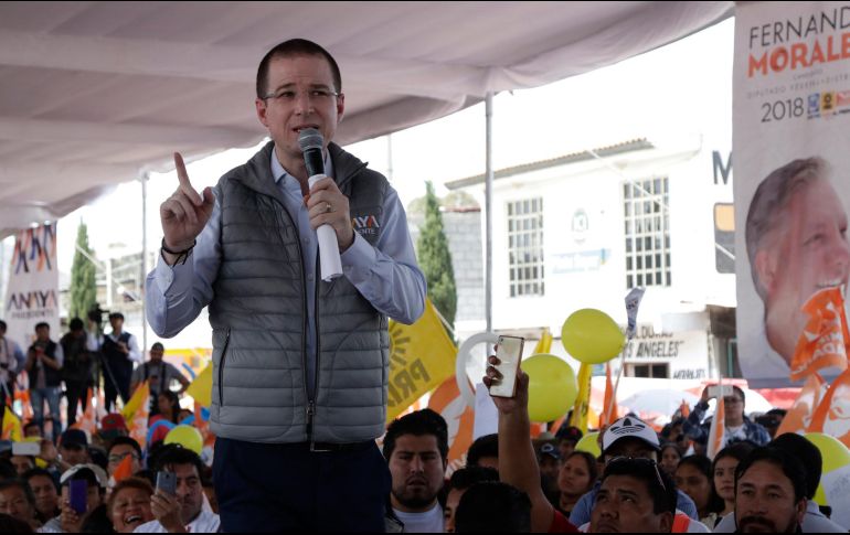 Ricardo Anaya sostuvo una reunió con simpatizantes de la región de Chalchicomula de Sesma en el estado de Puebla. NTX/ C. Pacheco