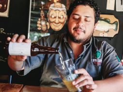 Miguel Aguirre expone los secretos detrás de una buena cerveza. EL INFORMADOR/ N. Gutiérrez