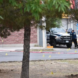 Balean a tres escoltas de Javier Corral; los reportan graves