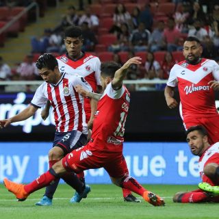 Con cuadro juvenil, Chivas cae ante Veracruz y se aleja de la Liguilla