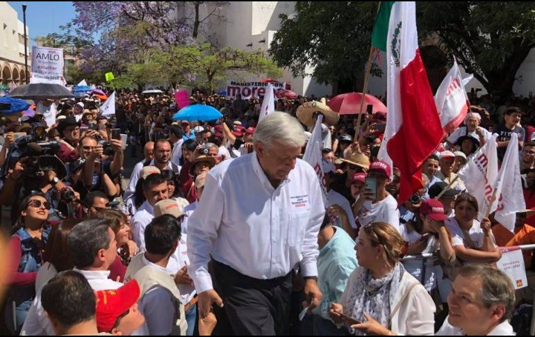 Durante el fin de semana López Obrador recorre localidades de Jalisco y Guanajuato (foto). FACEBOOK / PartidoMorenaMx