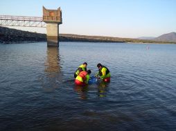 Hasta las 21:00 sólo se había recuperado un cuerpo, hoy se reanudará la búsqueda de los otros. ESPECIAL/UEPCBJ