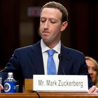 Facebook colabora en el tema de trama rusa