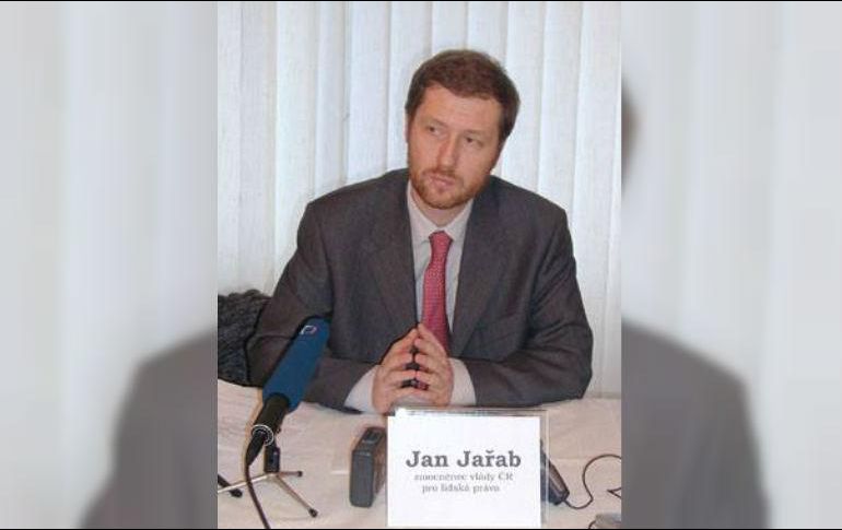 Jan Jarab indicó que todo hecho en el que un agente del Estado ocasiona la muerte o heridas a una persona debe investigarse de oficio de manera completa. FACEBOOK / Jan Jařab