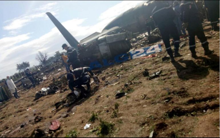 En las tareas de rescate participan más de 300 personas. AP