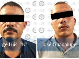 Se les aseguraron armas de fuego y cartuchos útiles, así como vehículos y estupefacientes con las características propias de la metanfetamina. TWITTER / @PGR_AIC