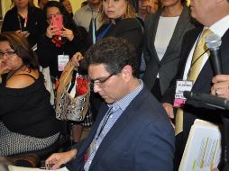 Ríos Piter publicó en su cuenta de Twitter que la autoridades les dijo que no tendrán tiempo para realizar la revisión de las firmas. TWITTER / @RiosPiterJaguar