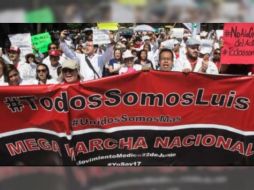 Manifestantes salieron a las calles para exigir la liberación del traumatólogo Luis Alberto. YOUTUBE / Compa Gabriper Pines