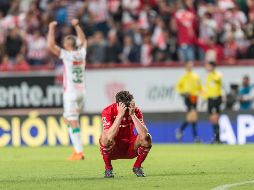 Santiago García se lamenta tras haber anotado el autogol que definió la Final de la Copa MX a favor del Necaxa. MEXSPORT/A. Juárez