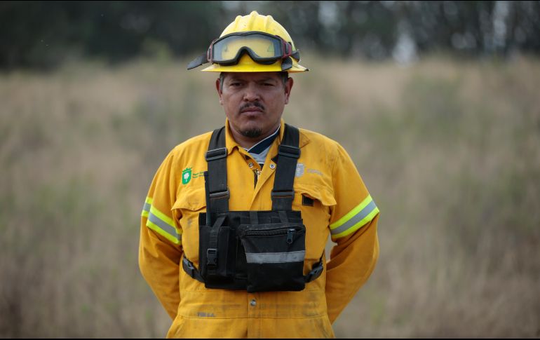 Abraham Villeda es combatiente forestal en la Dirección de Medio Ambiente de Zapopan. EL INFORMADOR/F. Atilano