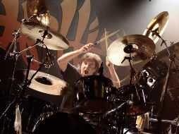 Simon Wright fue reclutado por AC/DC, para luego tocar con grupos legendarios como Rio y UFO. ESPECIAL