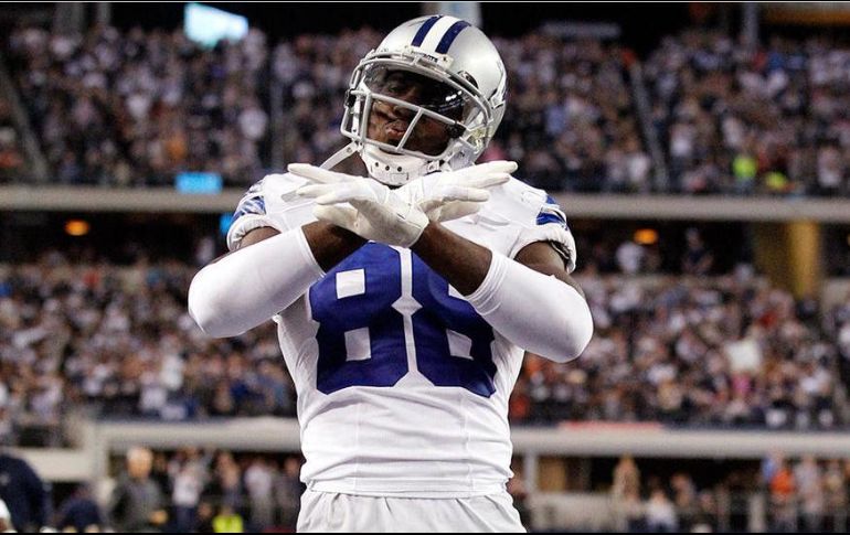 Bryant se reunió esta mañana con el dueño del equipo, Jerry Jones, quien le habría informador que se había tomado la decisión de seguir sin él. ESPECIAL / dallascowboys.com